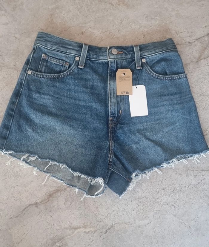 Short Levi's Mom Taille Haute T.29 - Neuf avec étiquettes - photo numéro 2