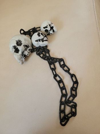 Collier têtes de mort