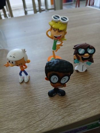 Figurines bienvenue chez les laoud