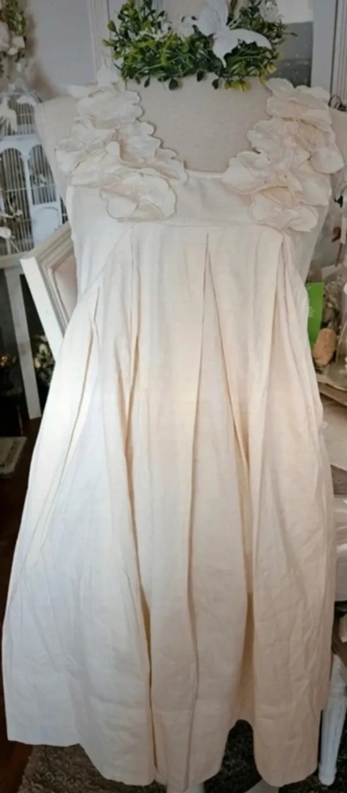 Robe crème fleurs H & M Taille 38 Neuve - photo numéro 2