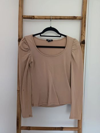 Haut manches longues beige camel Jennyfer taille S