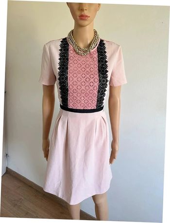 Robe rose et noire à manches courtes avec dentelle Morgan taille 38 jamais portée
