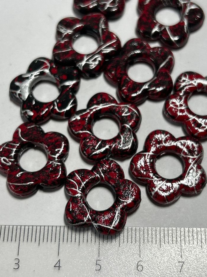 B48, 10 perles fleurs rouges avec dripping 20mm acrylique - photo numéro 3