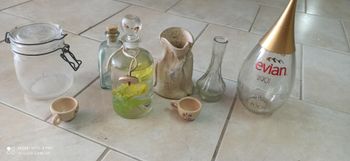 Lot de vases et récipients