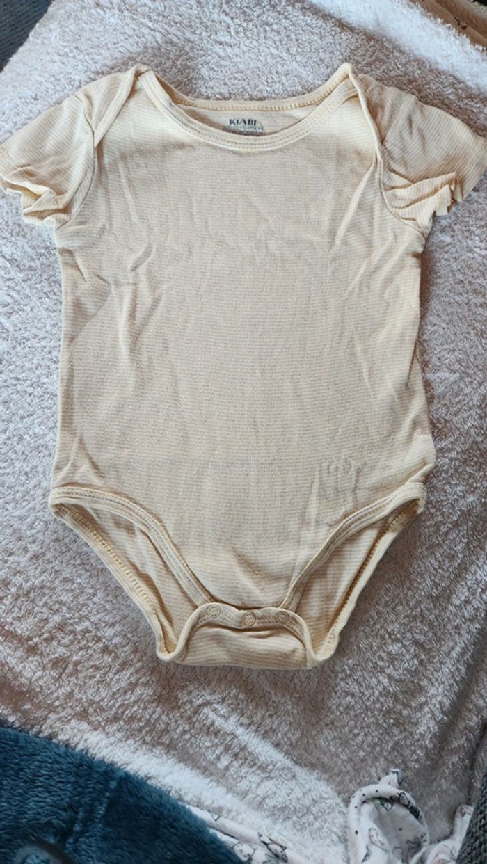 Lot de bodies - photo numéro 8