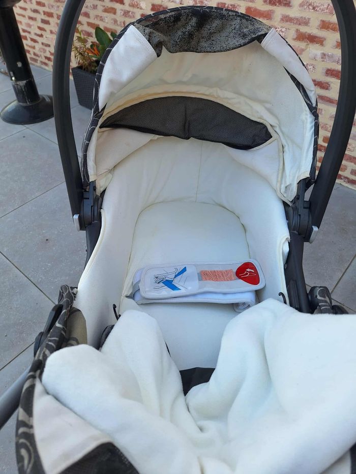 Poussette 3 en 1 - photo numéro 5