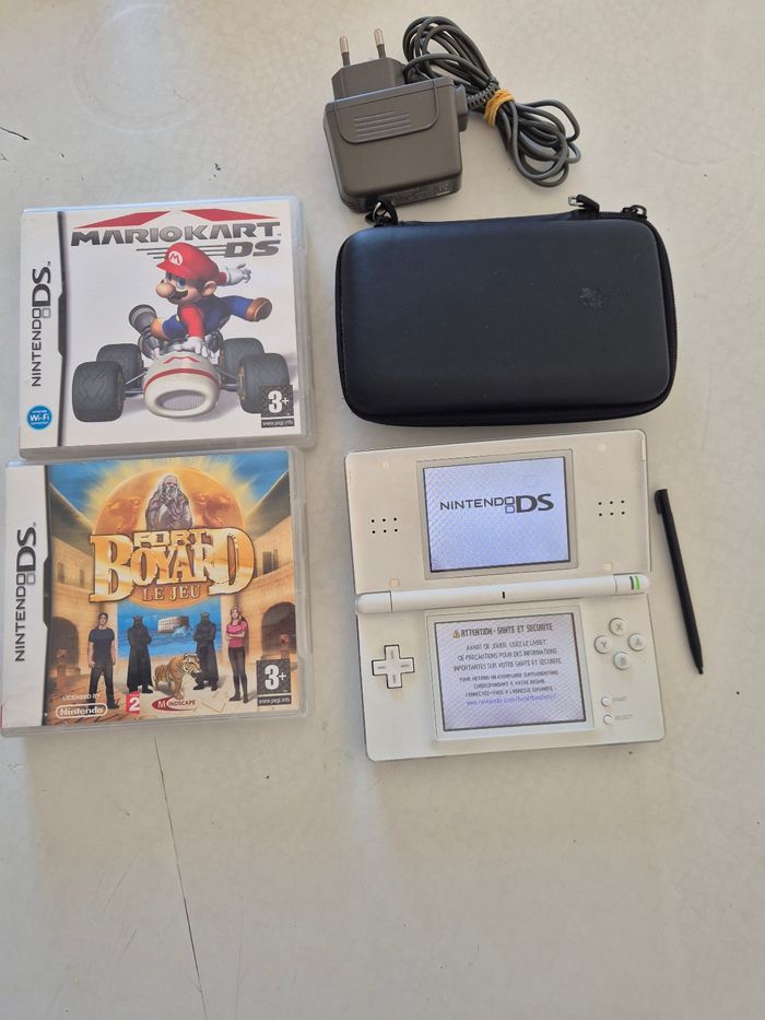 Console Nintendo ds lite blanche et jeux - photo numéro 2