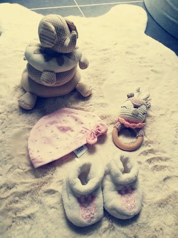 Ensemble bonnet et chaussons chauds