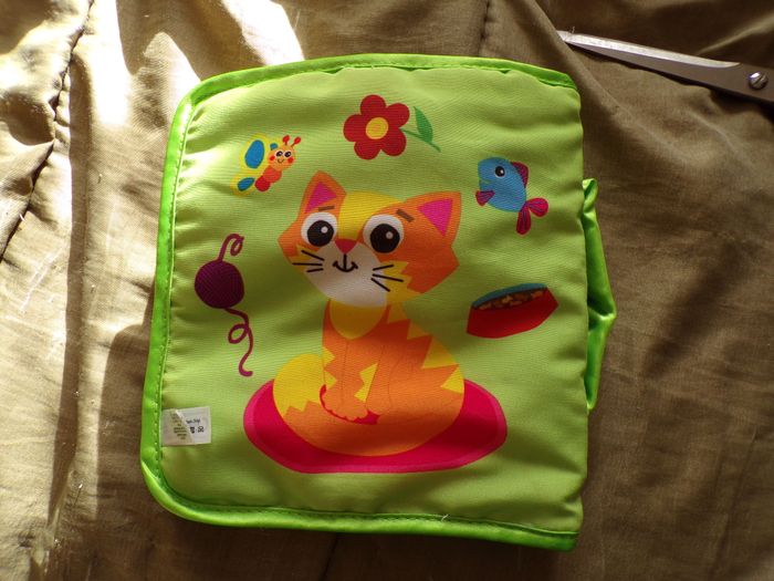 Livre chat en tissu - photo numéro 3