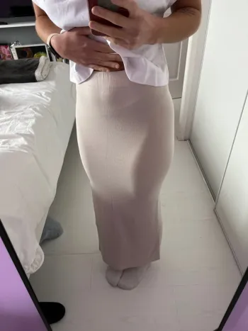 Jupe beige avec fente Bershka