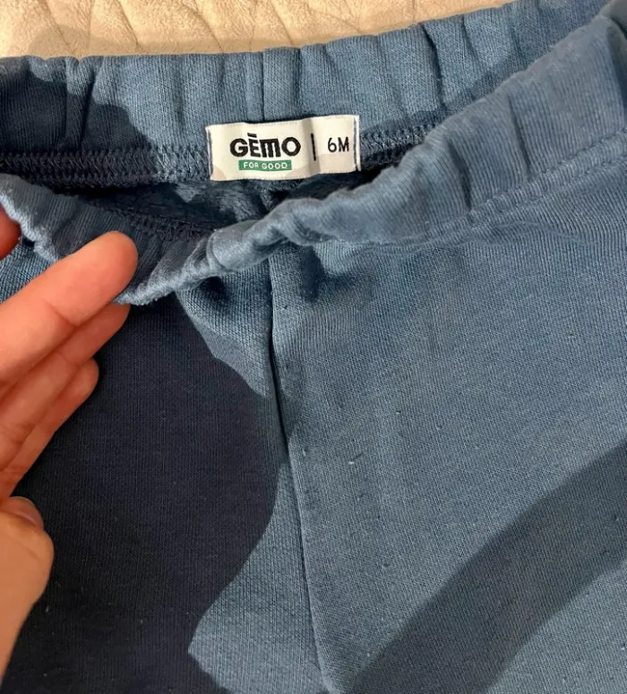 Lot 2 joggings - photo numéro 3