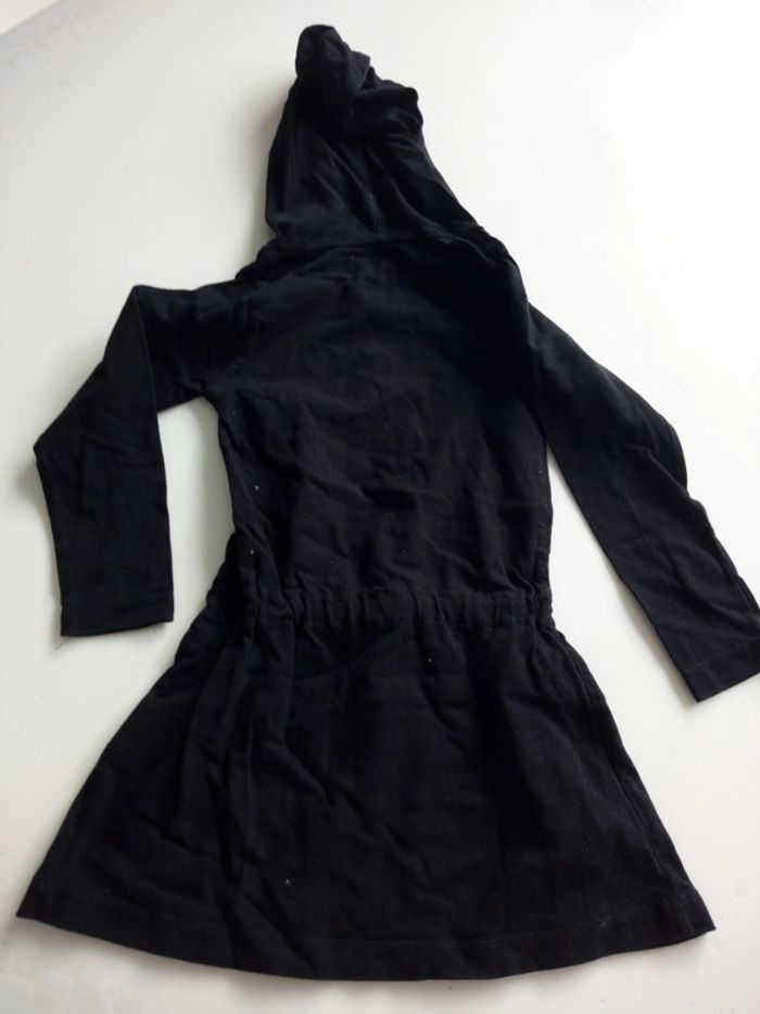 Robe manche longue avec capuche - photo numéro 3
