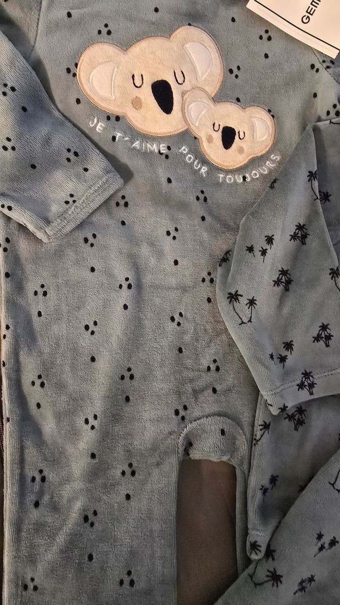 (Neufs non portés) 🏷🏷🥰😍💙 deux  pyjamas 18mois garçon 😍💙🥰 - photo numéro 3