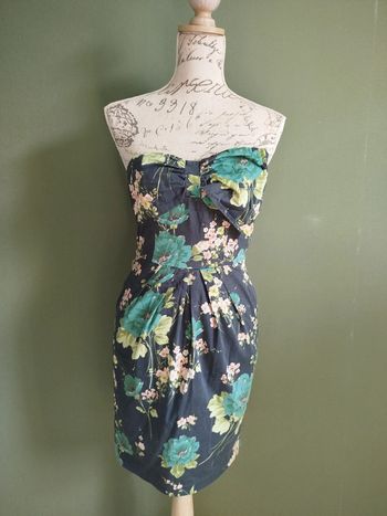 Robe fourreau