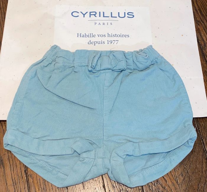 short Cyrillus  9 mois