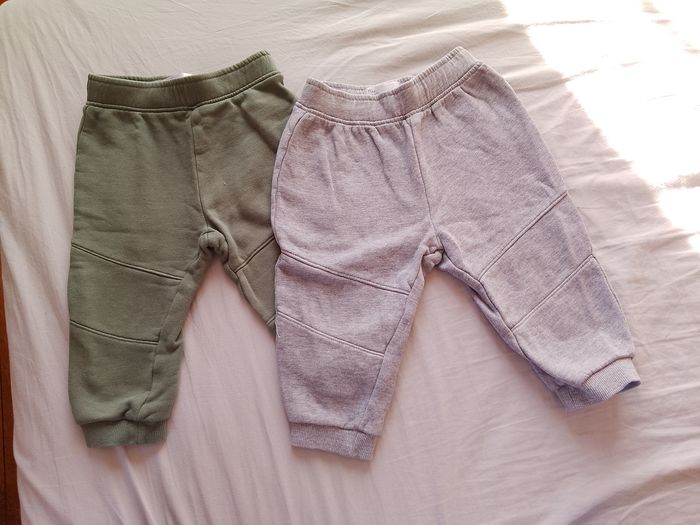 Lot pantalons petits cailloux 23 mois