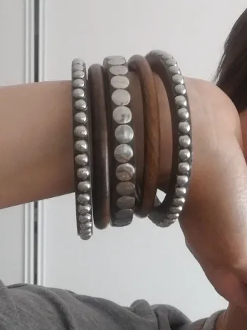 Lot de bracelets