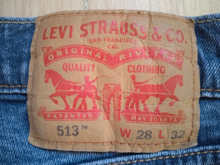 Jean's Levi's - Taille W28/L32 - photo numéro 3