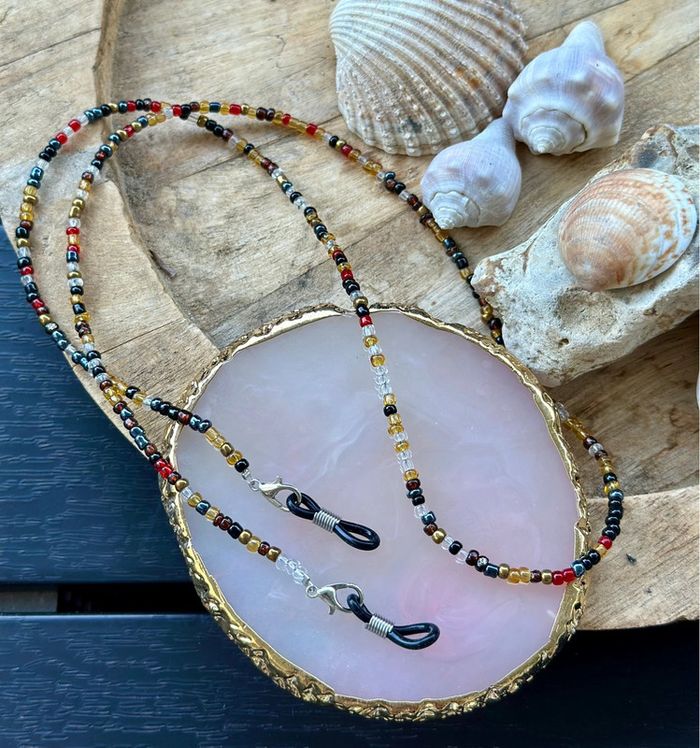 Chaîne de lunettes perles naturelles multicolores – Neuf – 17 cm