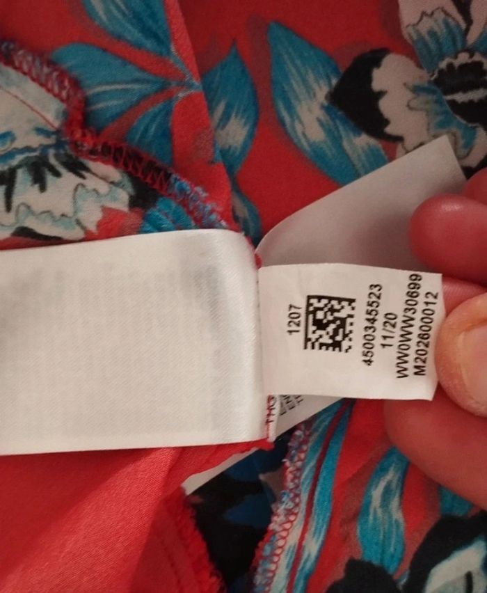 Robe Tommy Hilfiger rouge fleuri doublé T32 - photo numéro 6