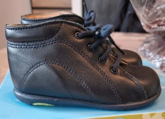 Chaussures pour 1er pas de bébé - photo numéro 3