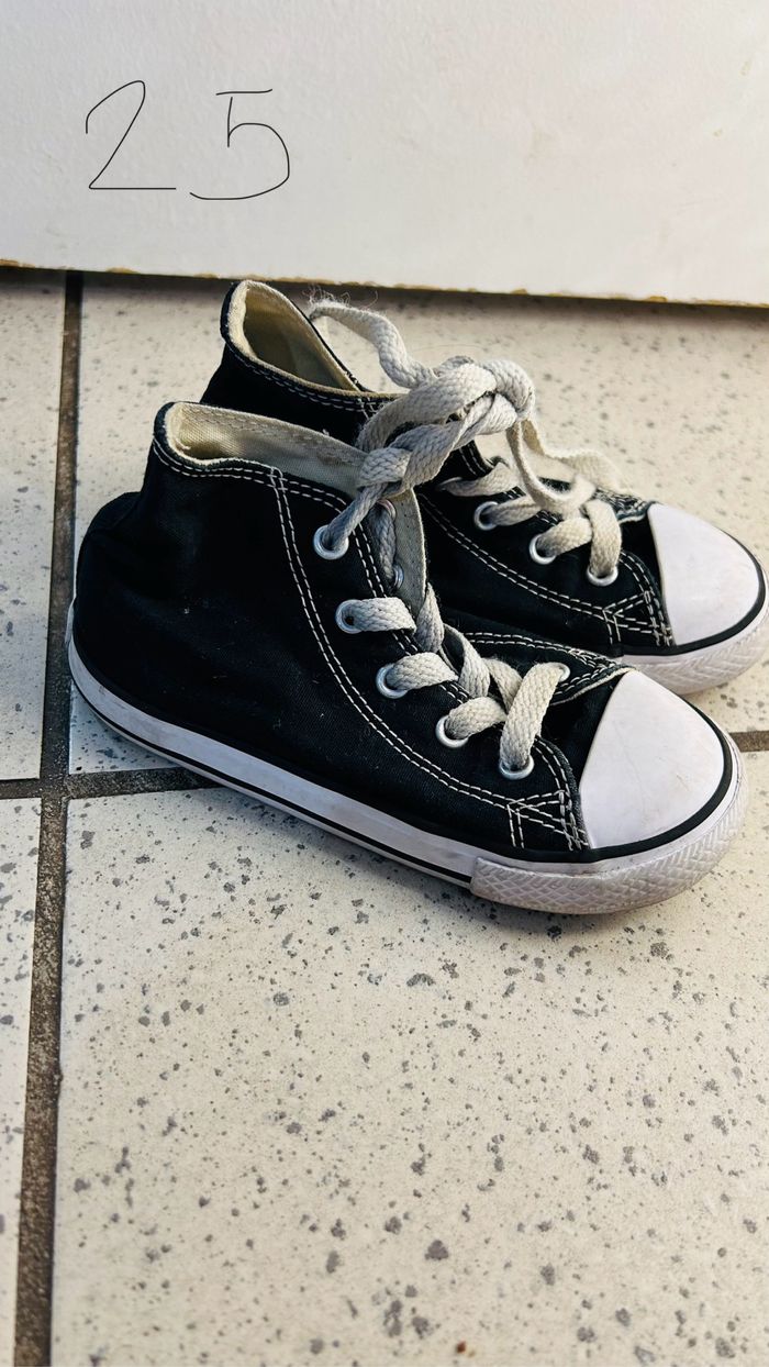Converse 25