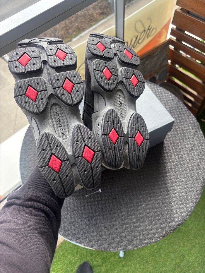 New Balance 9060 - black neuves tailles 40 - photo numéro 7