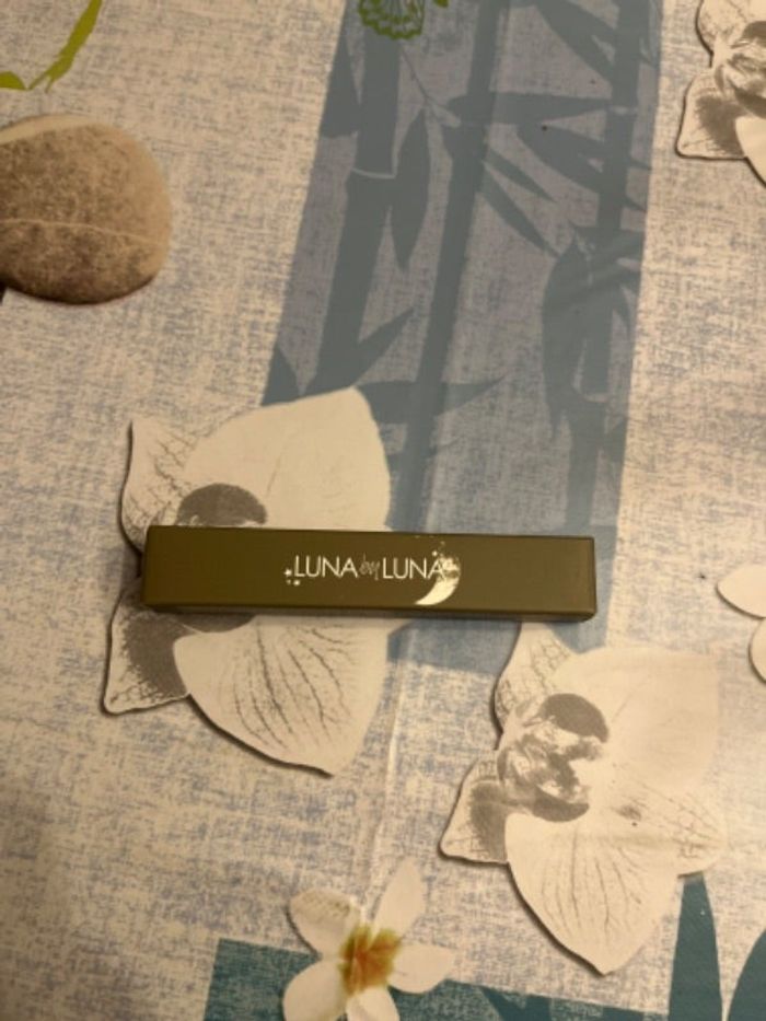 Crayon pour les yeux kaki Luna by Luna