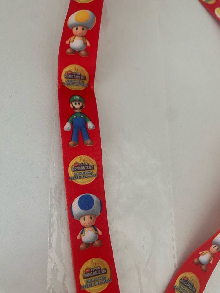 Tour du cou super Mario bros - photo numéro 5