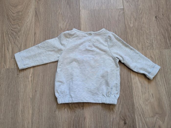 Pull gris "Be Happy" avec sequins - photo numéro 2