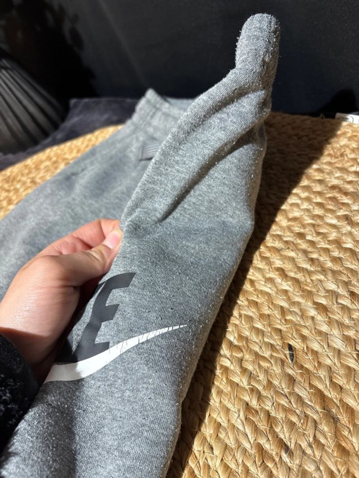 Ensemble de survêtement Nike taille 6-7ans - photo numéro 9