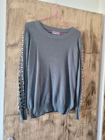 Joli pull avec perles