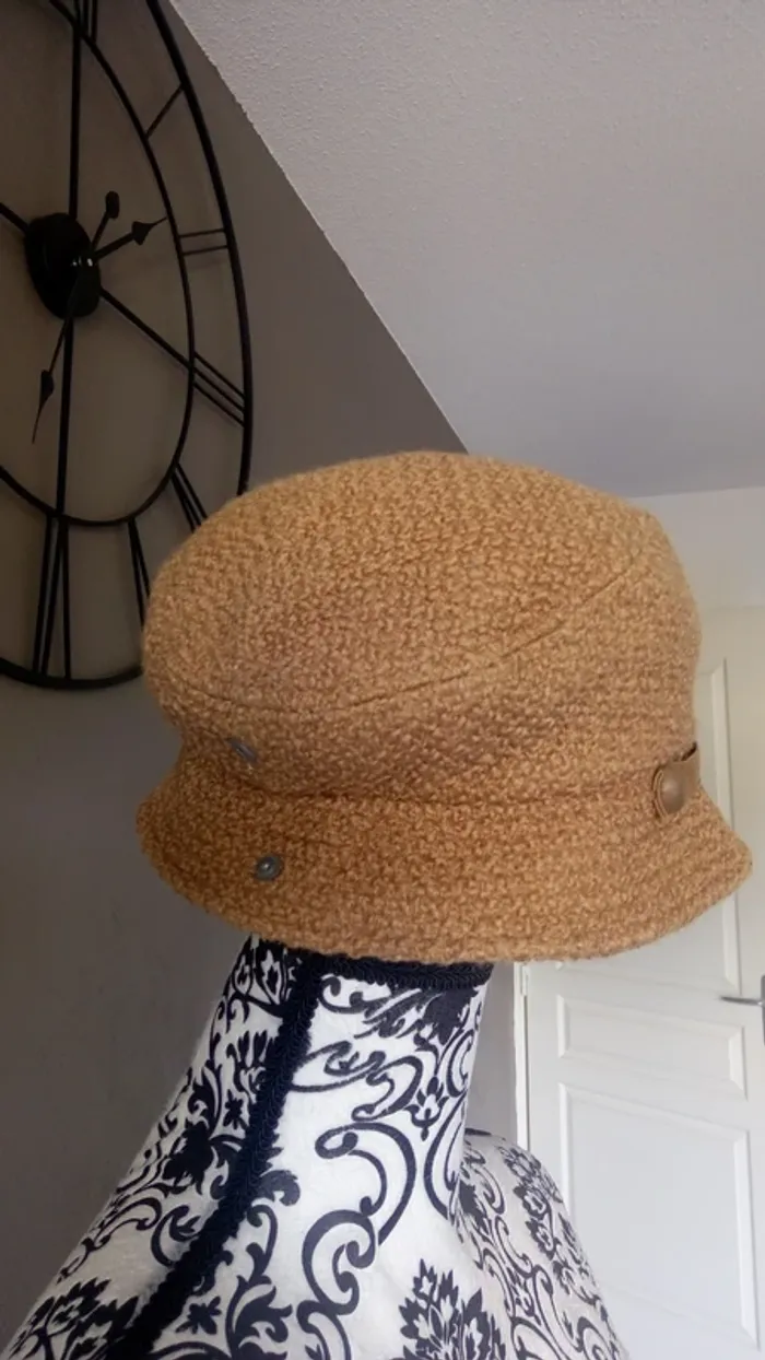 Chapeau épais automne hiver marron clair - photo numéro 3