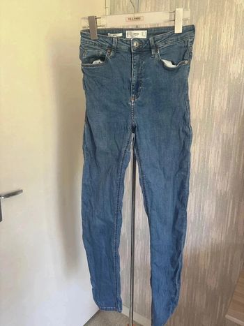 Jeans taille 36 marque mango "noa"•