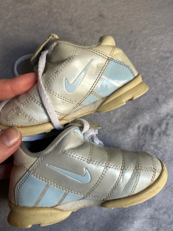 Chaussures baskets Nike Total 90  pour enfant Taille 22 - photo numéro 18