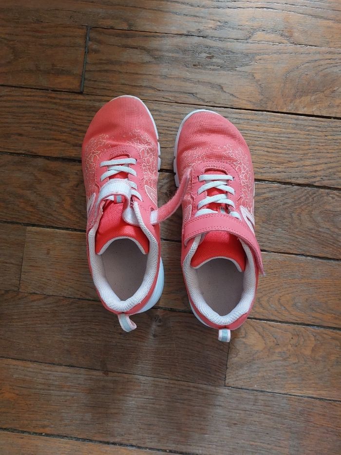 Baskets sport rose
