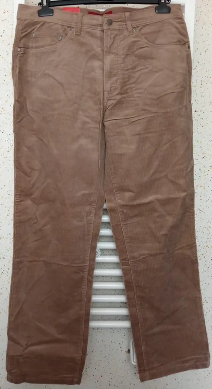 Pantalon en velours marron Pierre Cardin Taille W 33 / L 32 - photo numéro 2