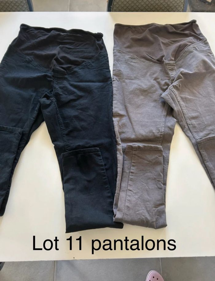 Lot 11 pantalons/jeans de grossesse