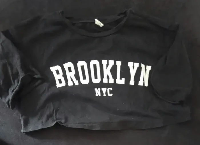Tee-shirt court