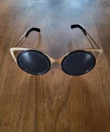 Lunette de soleil femme noir