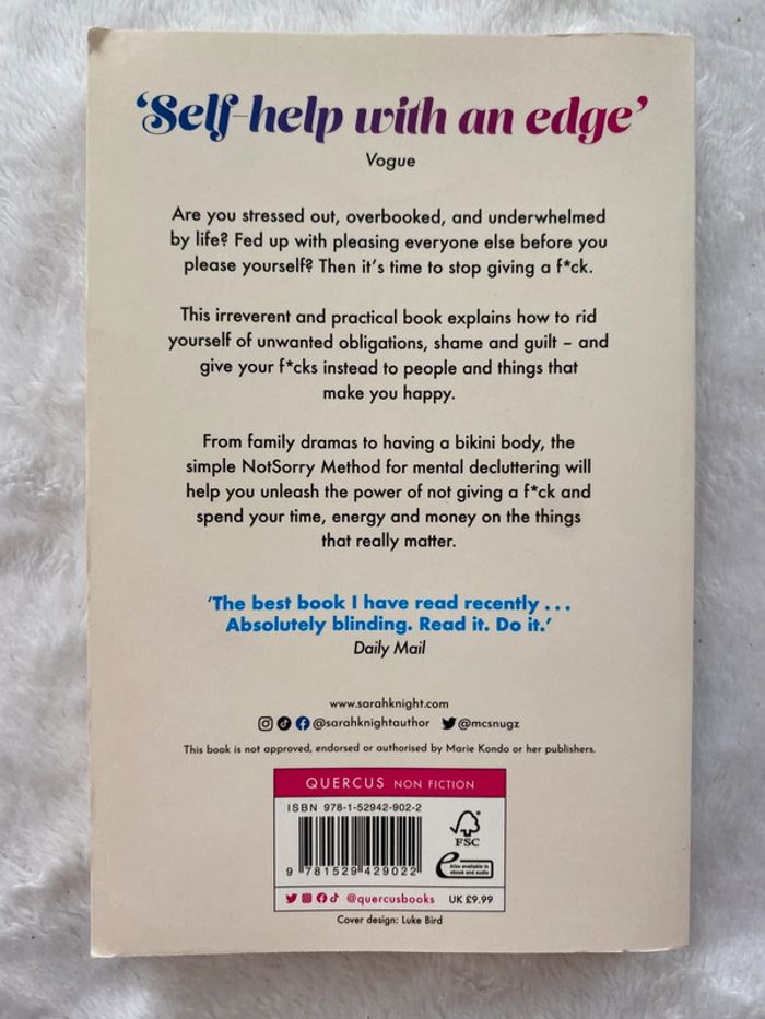Livre 📕 The Lije Changing Magic of Not Giving a Fock - photo numéro 3