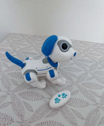 Chien robot télécommande
