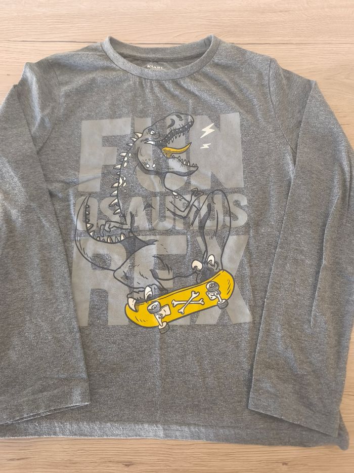 Tee-shirt manches longues dessin dinausore 10 ans - photo numéro 2