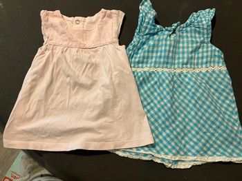 Lot de robes/tuniques 12 mois