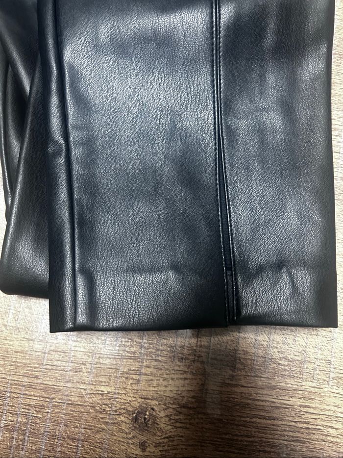 Jean pantalon en cuir Zara - photo numéro 8