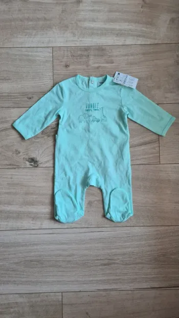 Pyjama fin kiabi 3 mois neuf avec etiquette