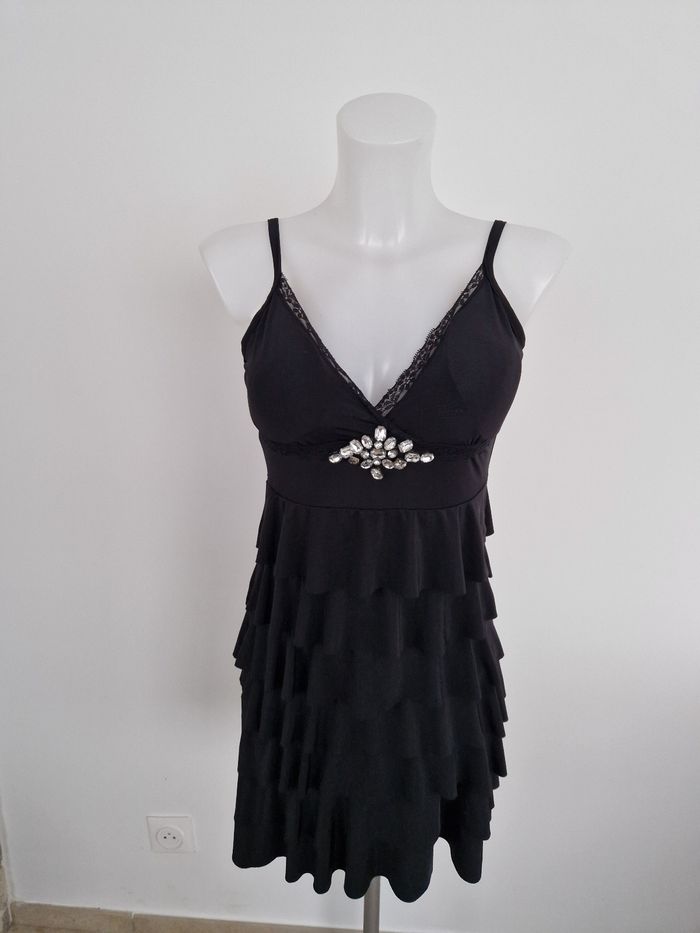 Robe noire à volants Giorgia