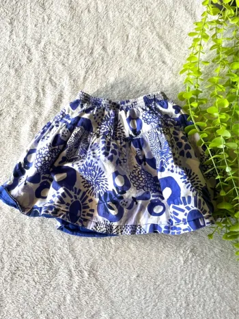 Très jolie jupe pour petit fille