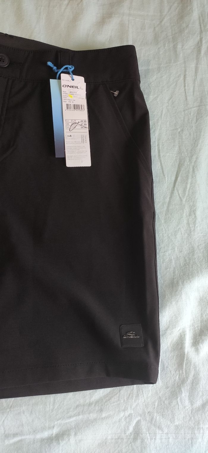 Short garçon 16 an neuf O'Neill - photo numéro 2