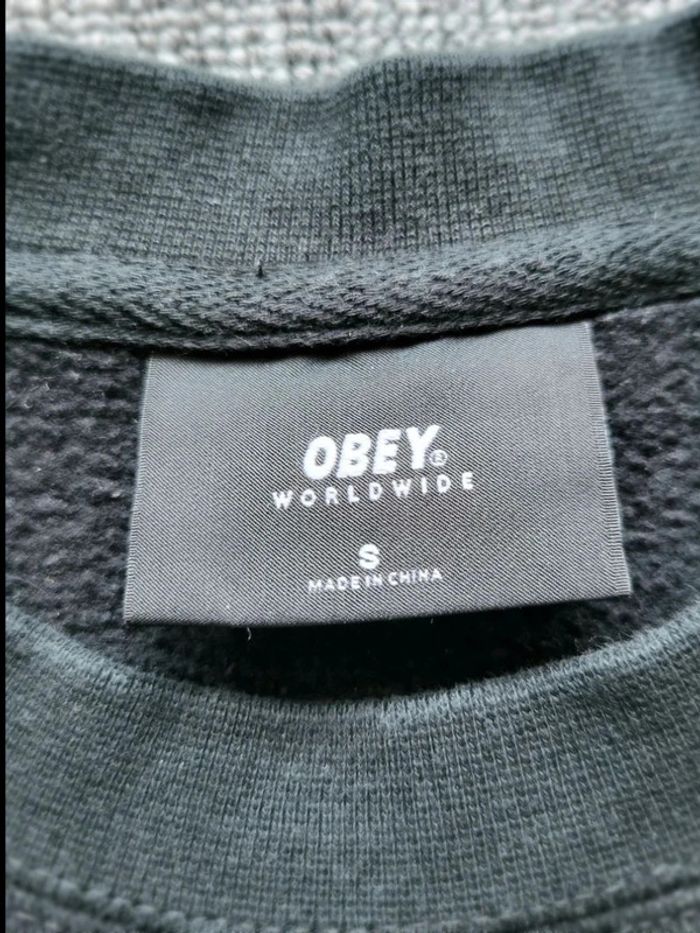Sweat Obey Noir - Logo Coloré Brodé - Taille S - Streetwear Unisexe - photo numéro 4
